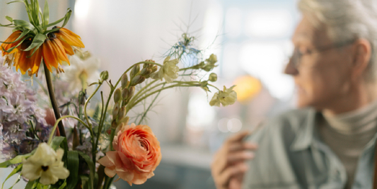 How to Read Customer Reviews for Plant Shelves